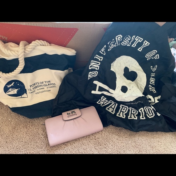 Bags/ Purses - Picture 4 of 5